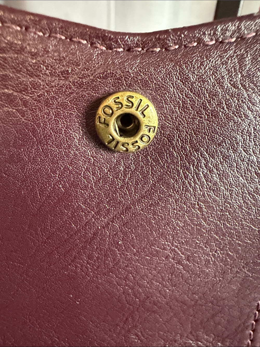Fossil Pink Owl Appliqué Leather Wallet with Cream and Burgundy Accents - Picture 4 of 4